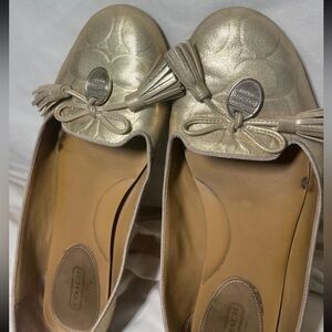 Coach Dahlia gold monogram logo metalic glitter ballet flats size 9.5